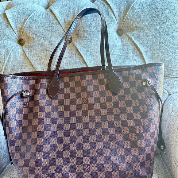 Authentic Louis Vuitton Neverfull MM - Picture 2 of 13